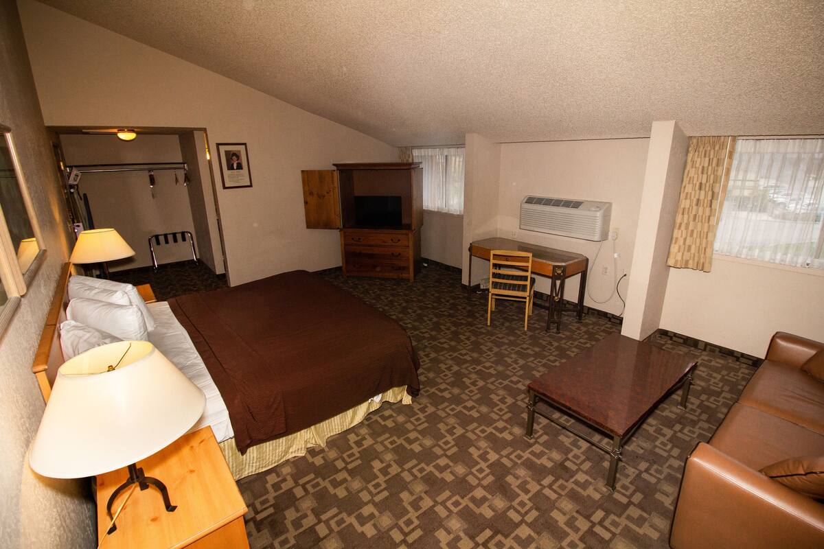 Business Single, 1 King Bed