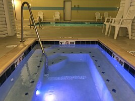 Bañera de hidromasaje interior