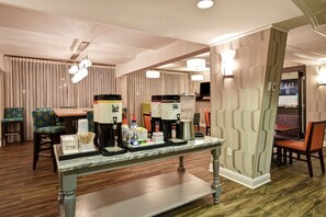 Dining - Hampton Inn I-75 Lexington/Hamburg Area (Lexington)
