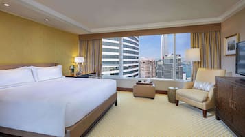 King Bed Deluxe Room | Premium bedding, in-room safe, individually furnished, desk