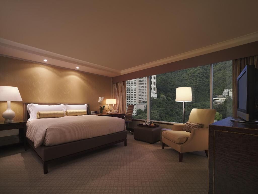 Premium bedding, in-room safe, individually furnished, desk