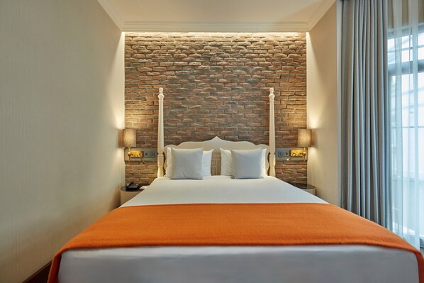 1 habitación, minibar, caja de seguridad en la habitación y escritorio 