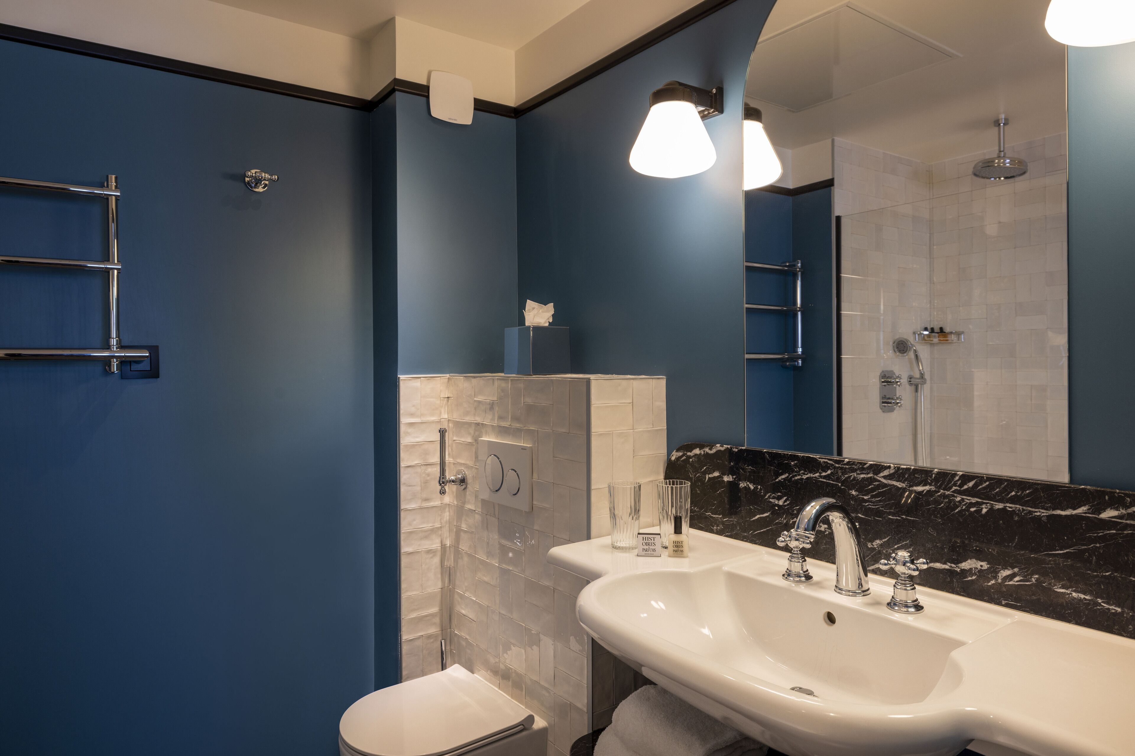 superior room | bathroom | free toiletries, hair dryer, towels, soap