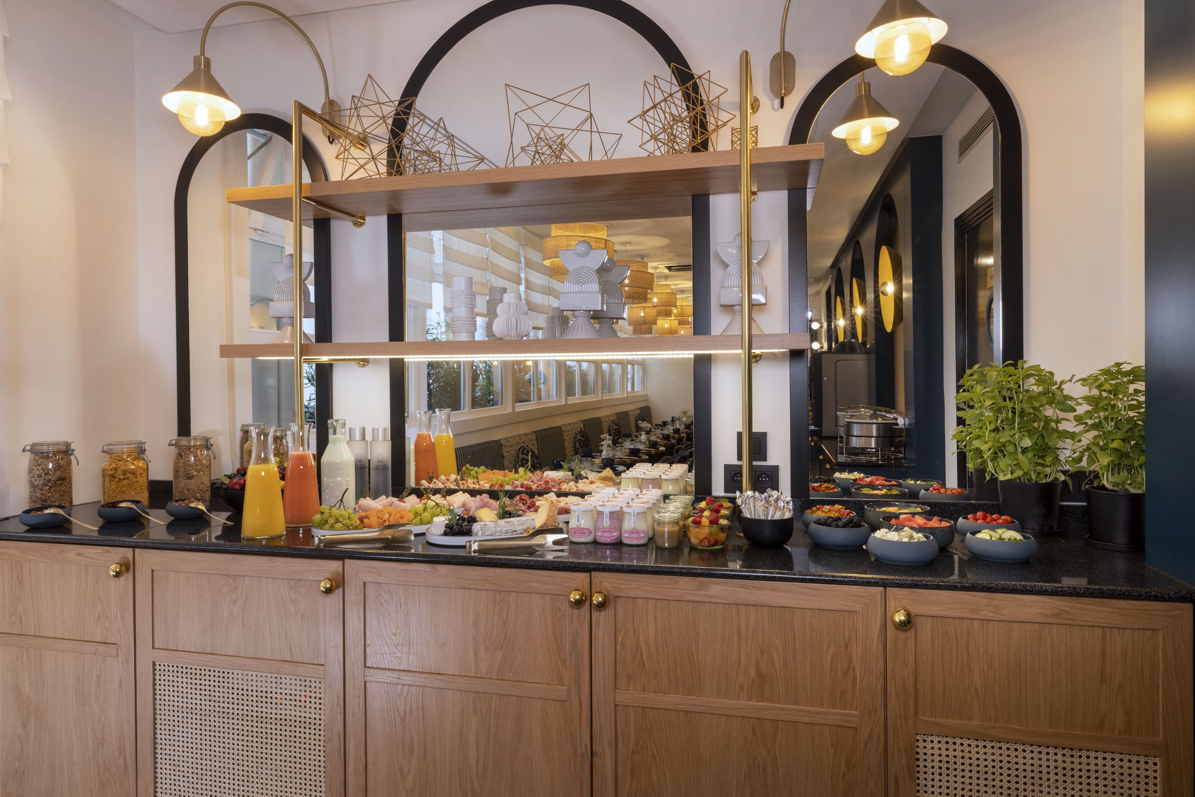 daily buffet breakfast (eur 20 per person)