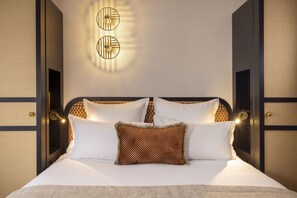 Premium bedding, in-room safe, desk, laptop workspace