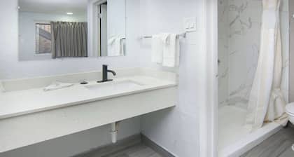 Motel 6 Red Oak, TX - Dallas