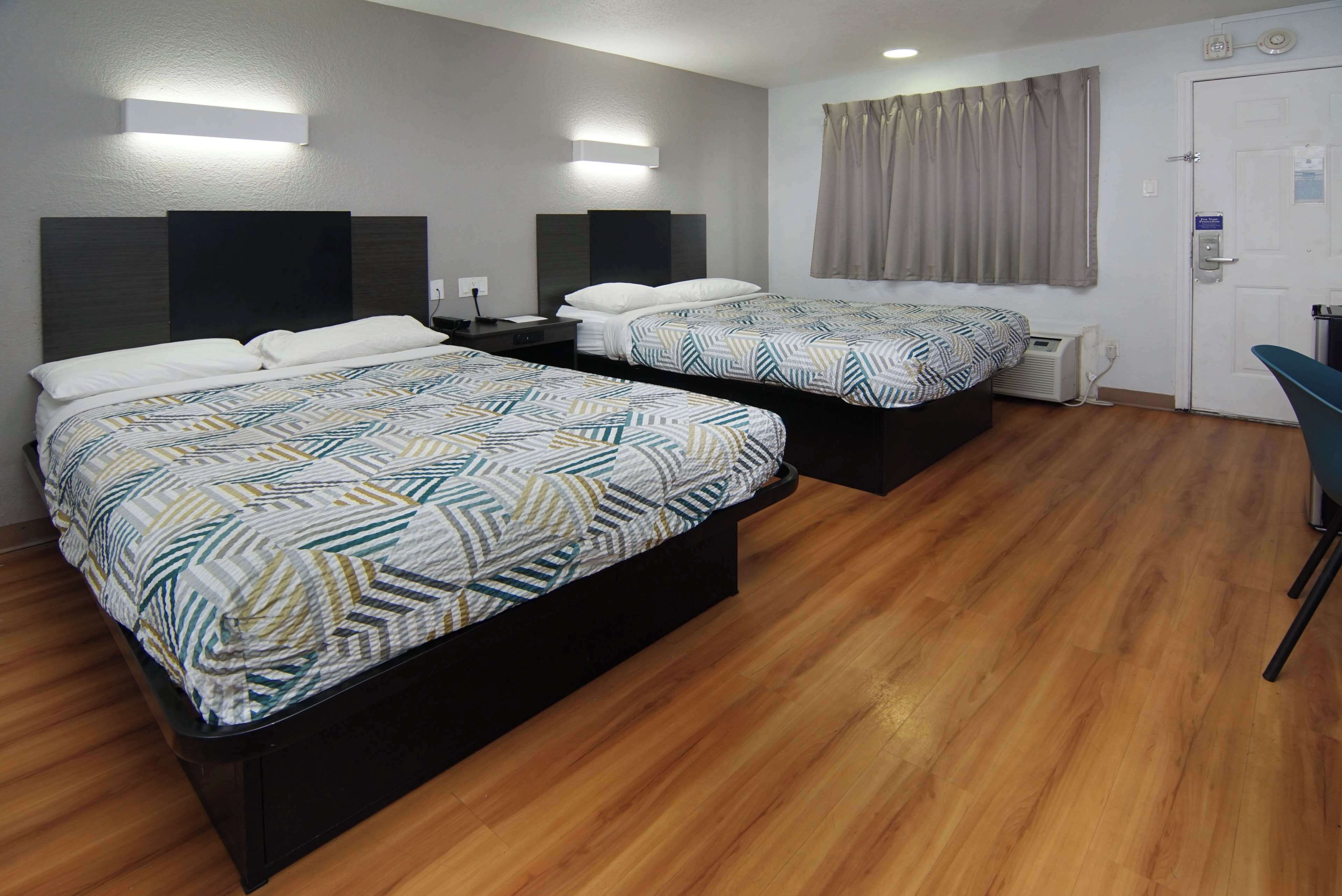 Desk, free WiFi, bed sheets