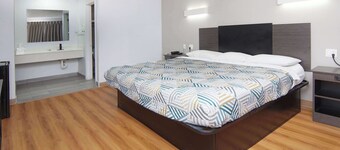 Motel 6 Red Oak, TX - Dallas