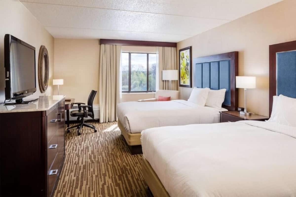 In-room safe, desk, laptop workspace, cots/infant beds