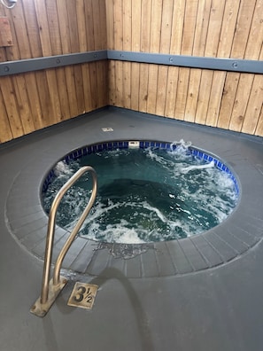 Bain à remous intérieur