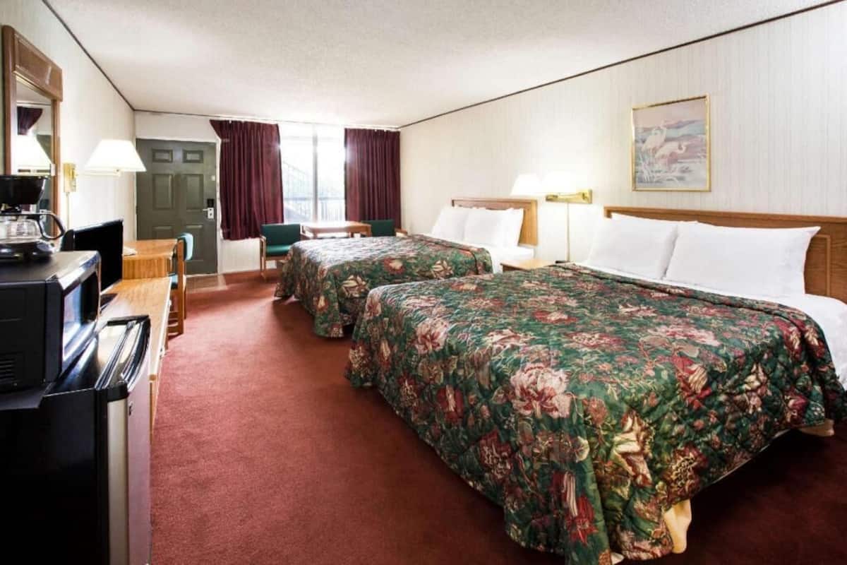 Premium bedding, desk, soundproofing, iron/ironing board