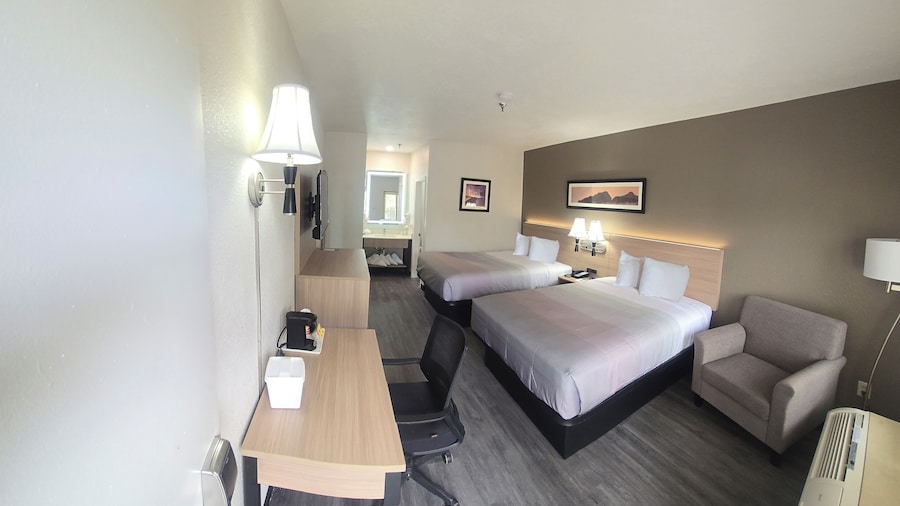 Quality Inn & Suites Sunport Airport Albuquerque