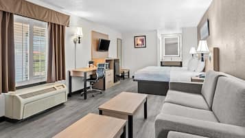 Suite, 1 King Bed, Non Smoking