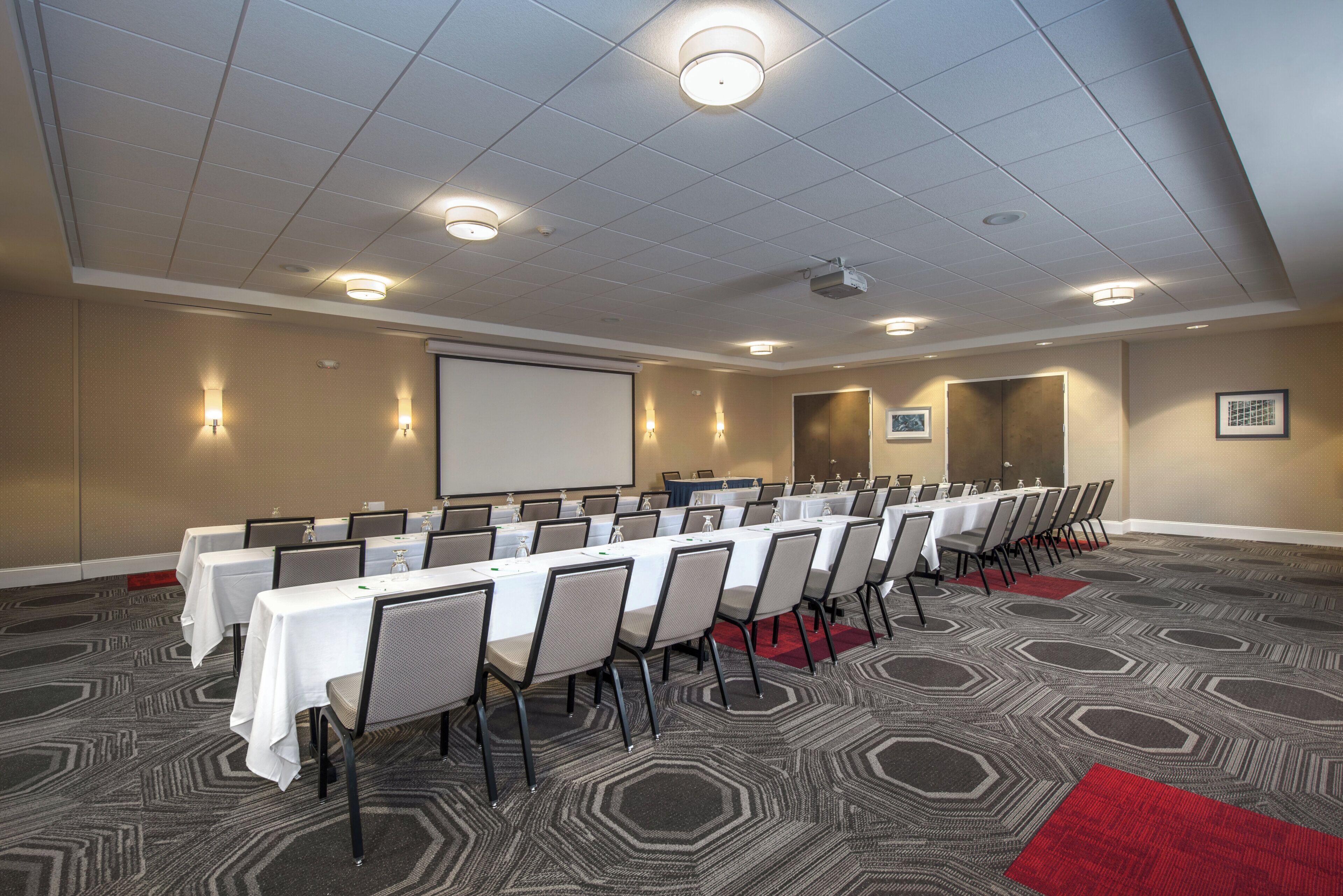 Photo - Holiday Inn Charlotte Airport