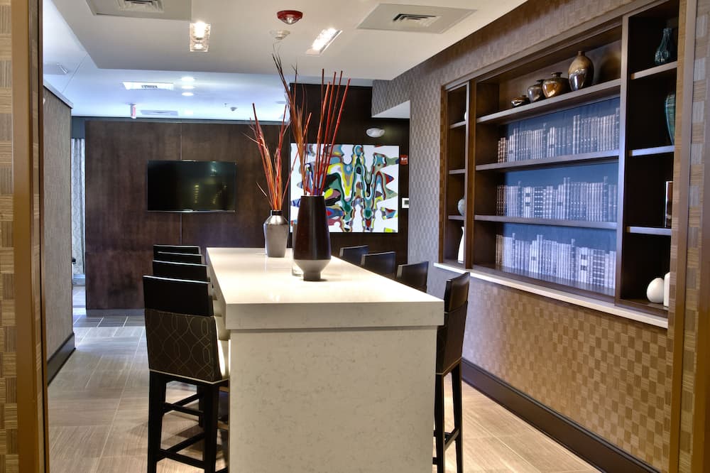 Holiday Inn Charlotte Airport by IHG