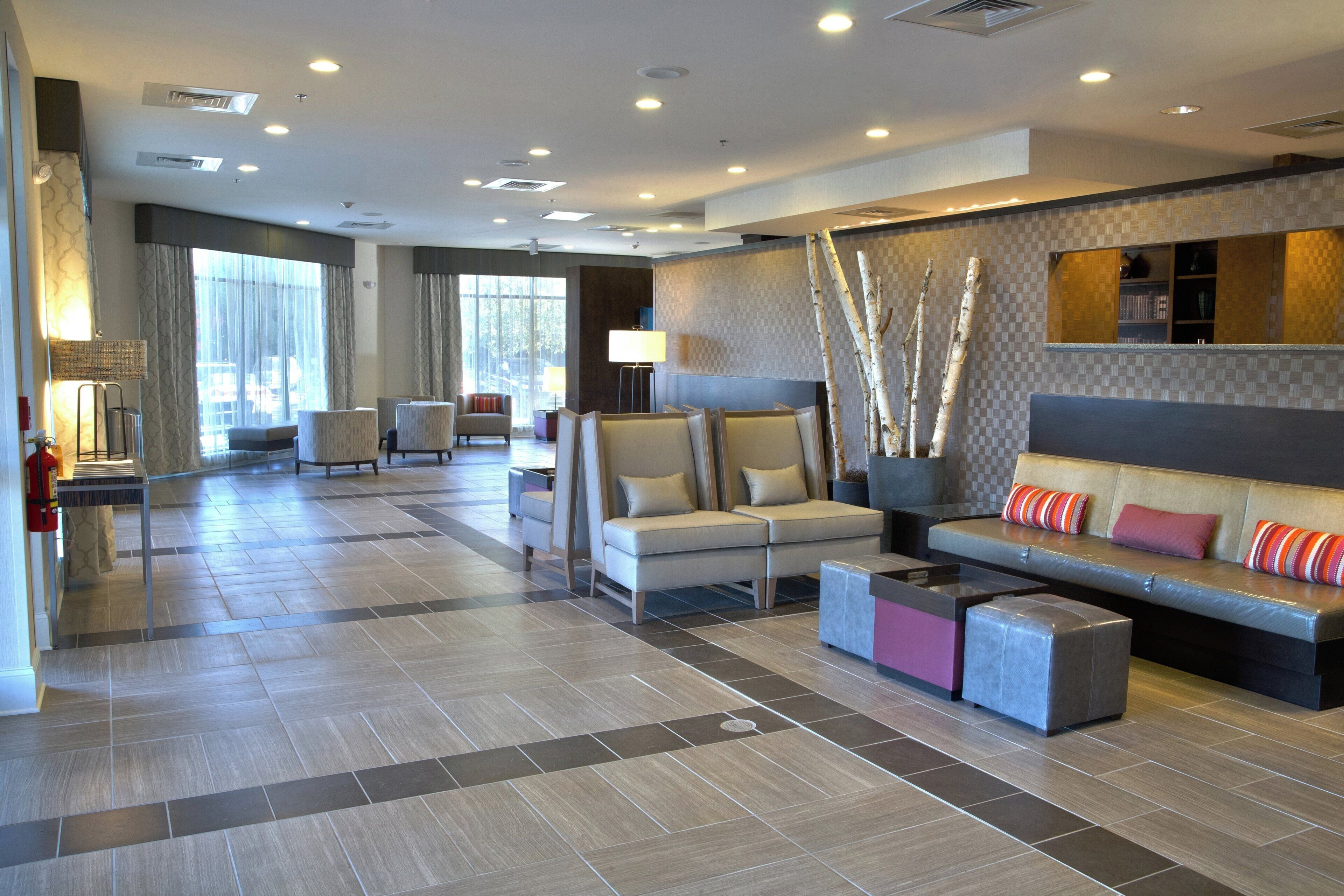 Photo - Holiday Inn Charlotte Airport