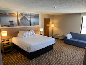 Desk, iron/ironing board, rollaway beds, free WiFi
