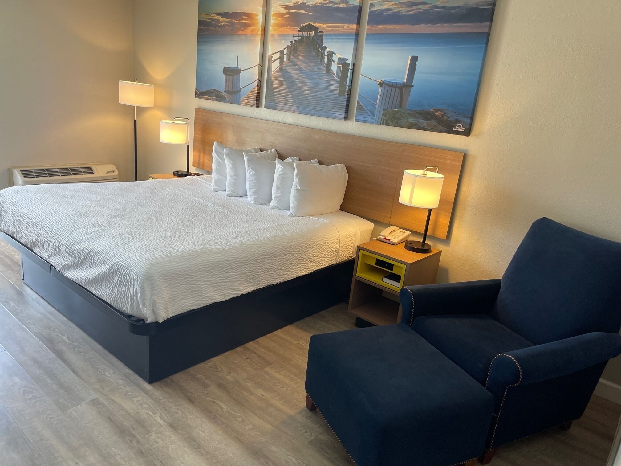 Schreibtisch, Bügeleisen/Bügelbrett, Zustellbetten, kostenloses WLAN