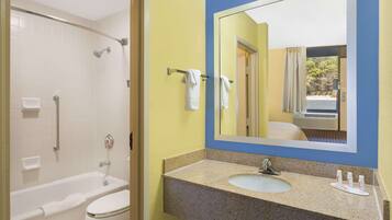 Secador de pelo y toallas