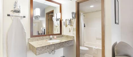 Room, 1 King Bed, Jetted Tub | Bathroom | Free toiletries, hair dryer, towels