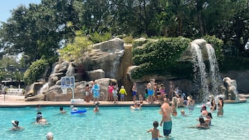 6 outdoor pools, pool umbrellas, pool loungers