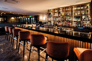 4 restaurants; breakfast, lunch and dinner served  - Innisbrook Resort (Palm Harbor)