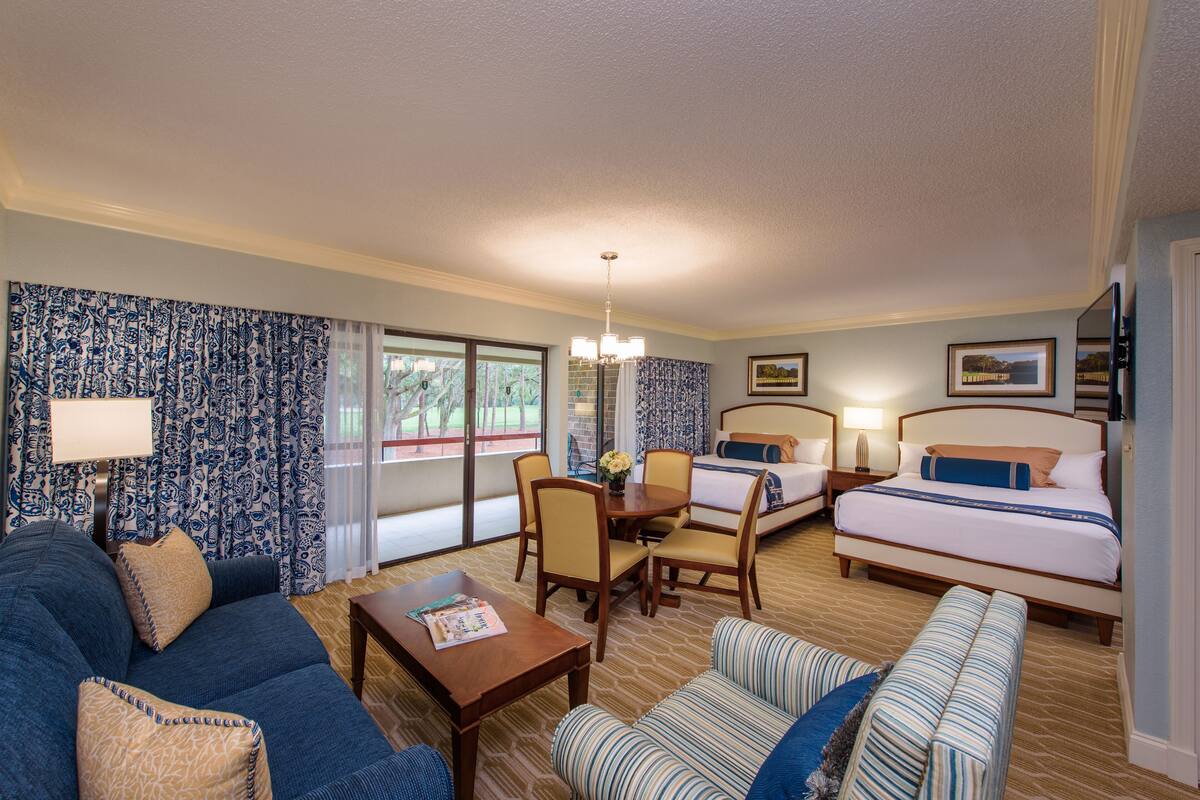 Junior Suite, 2 Queen Beds (750 SqFt) | Premium bedding, in-room safe, laptop workspace, blackout drapes