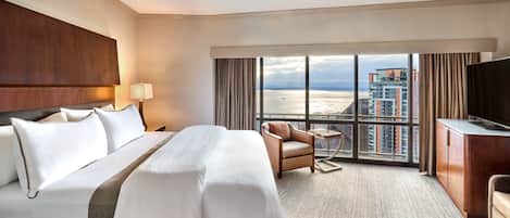 Hochwertige Bettwaren, Daunenbettdecken, Pillowtop-Betten, Minibar