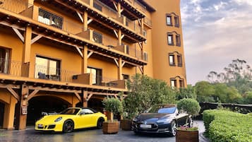 Entrada al alojamiento