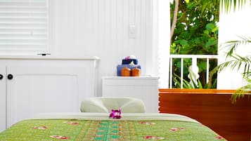 Body treatments, aromatherapy, deep-tissue massages, Swedish massages