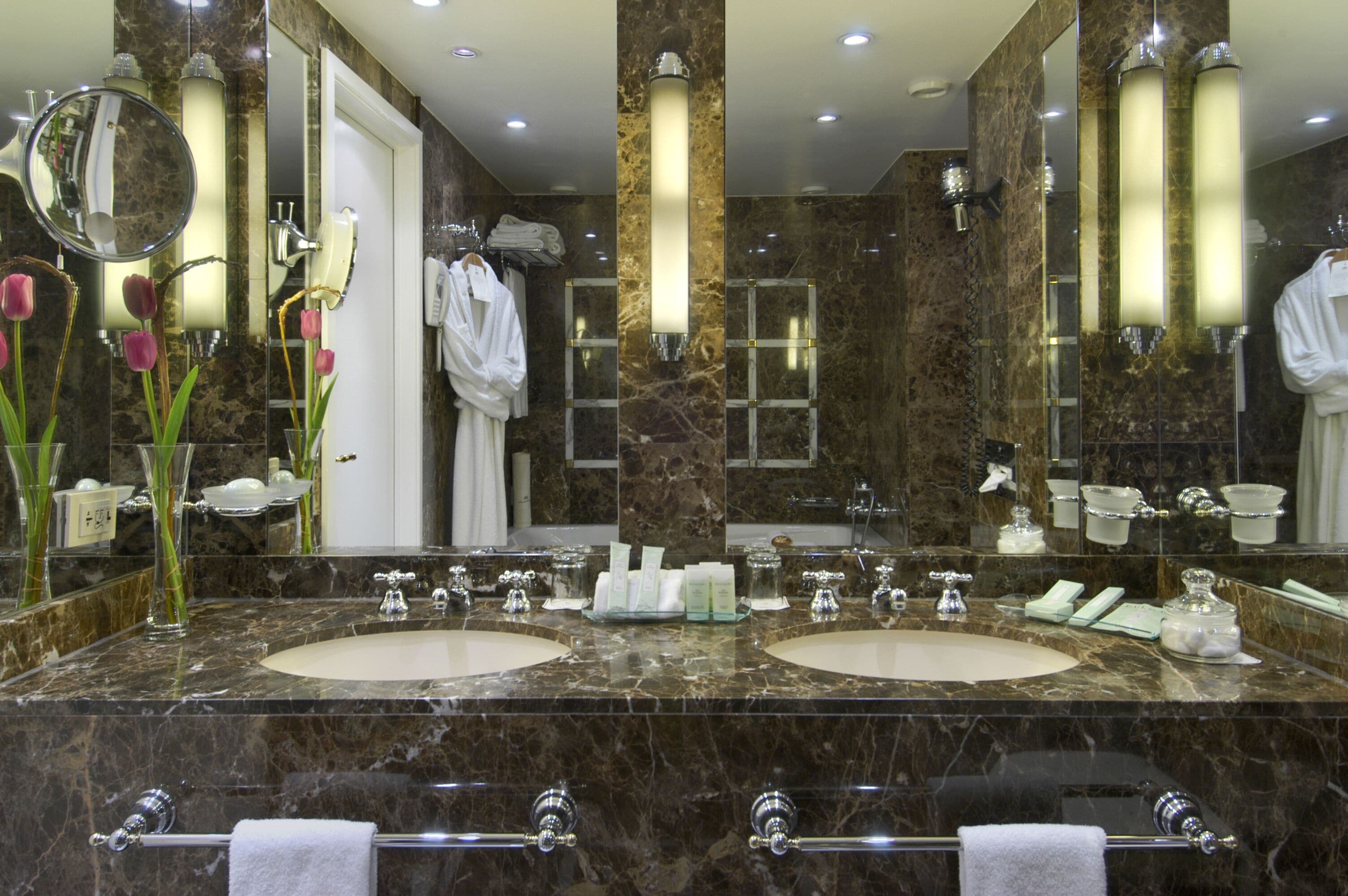 royal suite, 1 king bed, sauna | bathroom | combined shower/bathtub, designer toiletries, hair dryer, towels