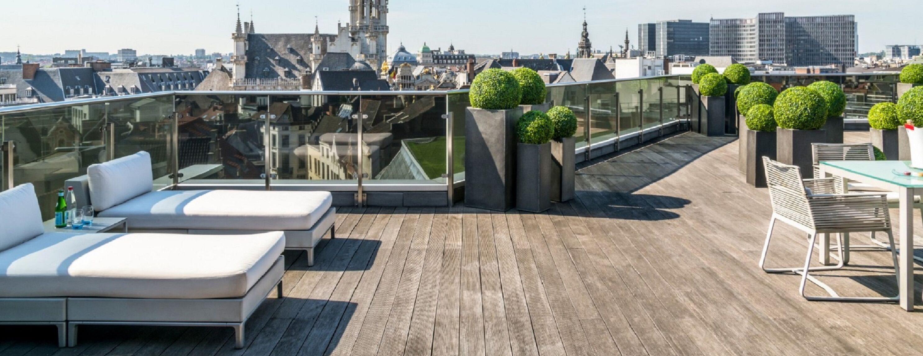 presidential room, 1 king bed, kitchenette, city view | terrace/patio