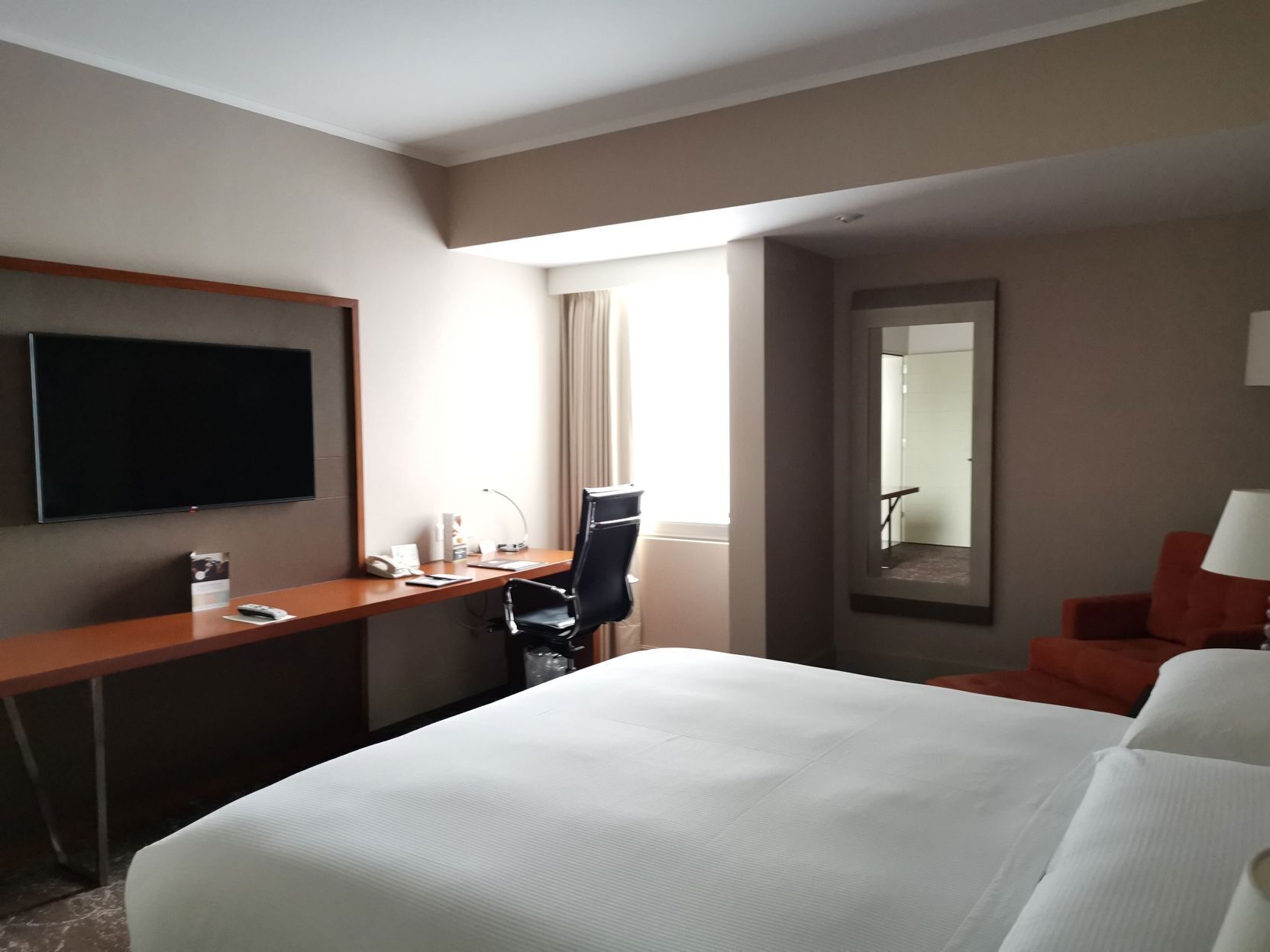 Minibar, in-room safe, individually furnished, desk
