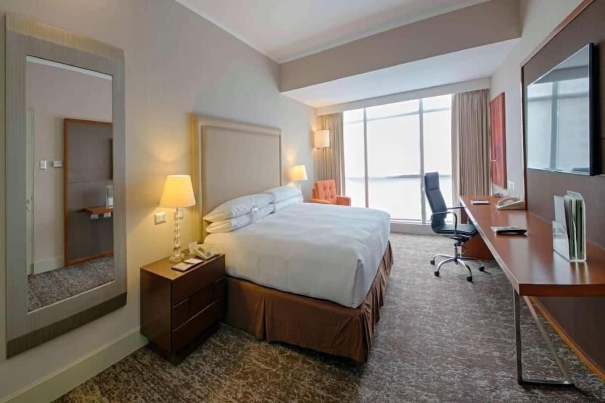 Minibar, in-room safe, individually furnished, desk