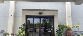 Clarion Inn & Suites Grand Rapids Airport