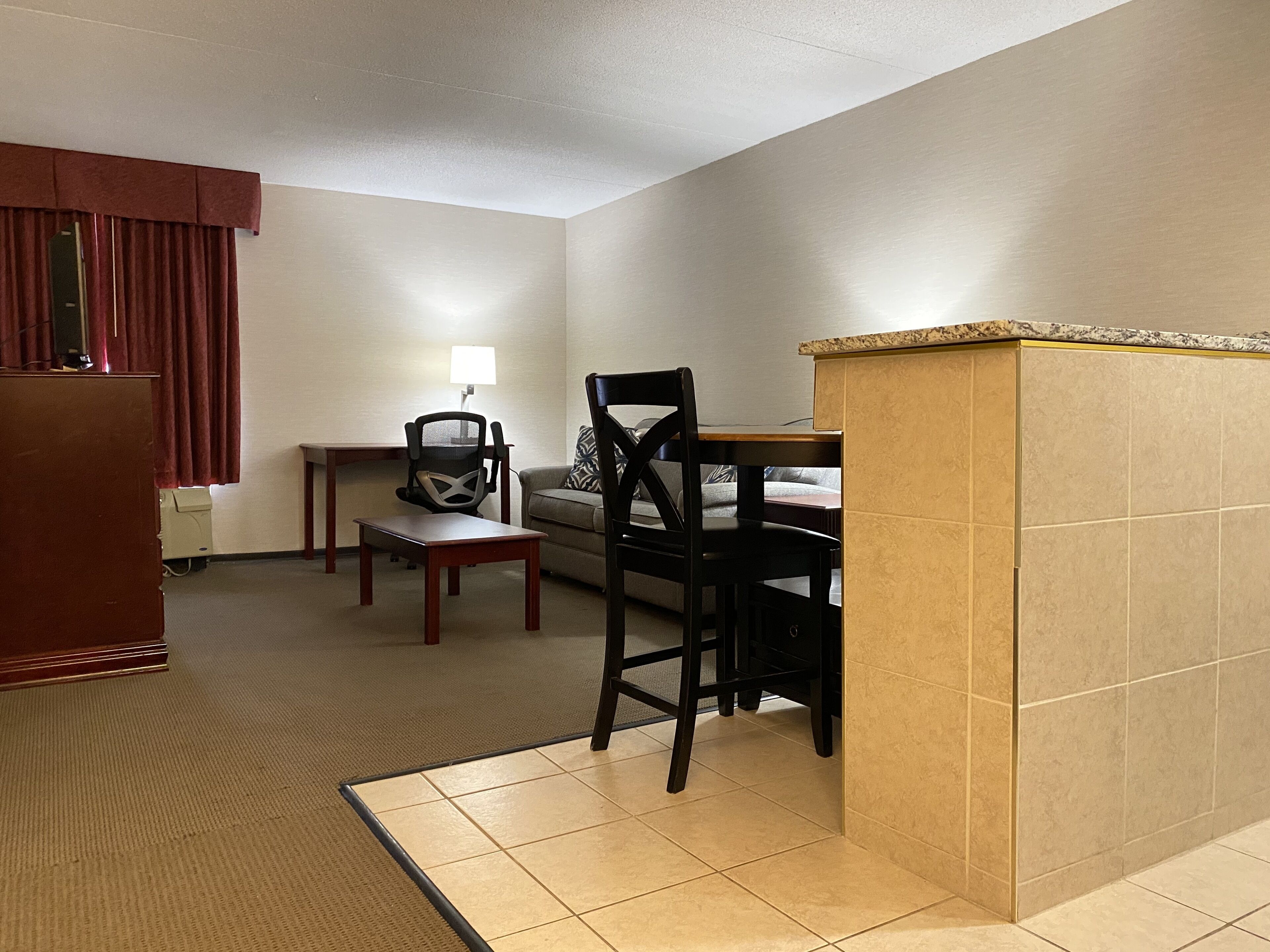 Foto - Clarion Inn & Suites Grand Rapids Airport