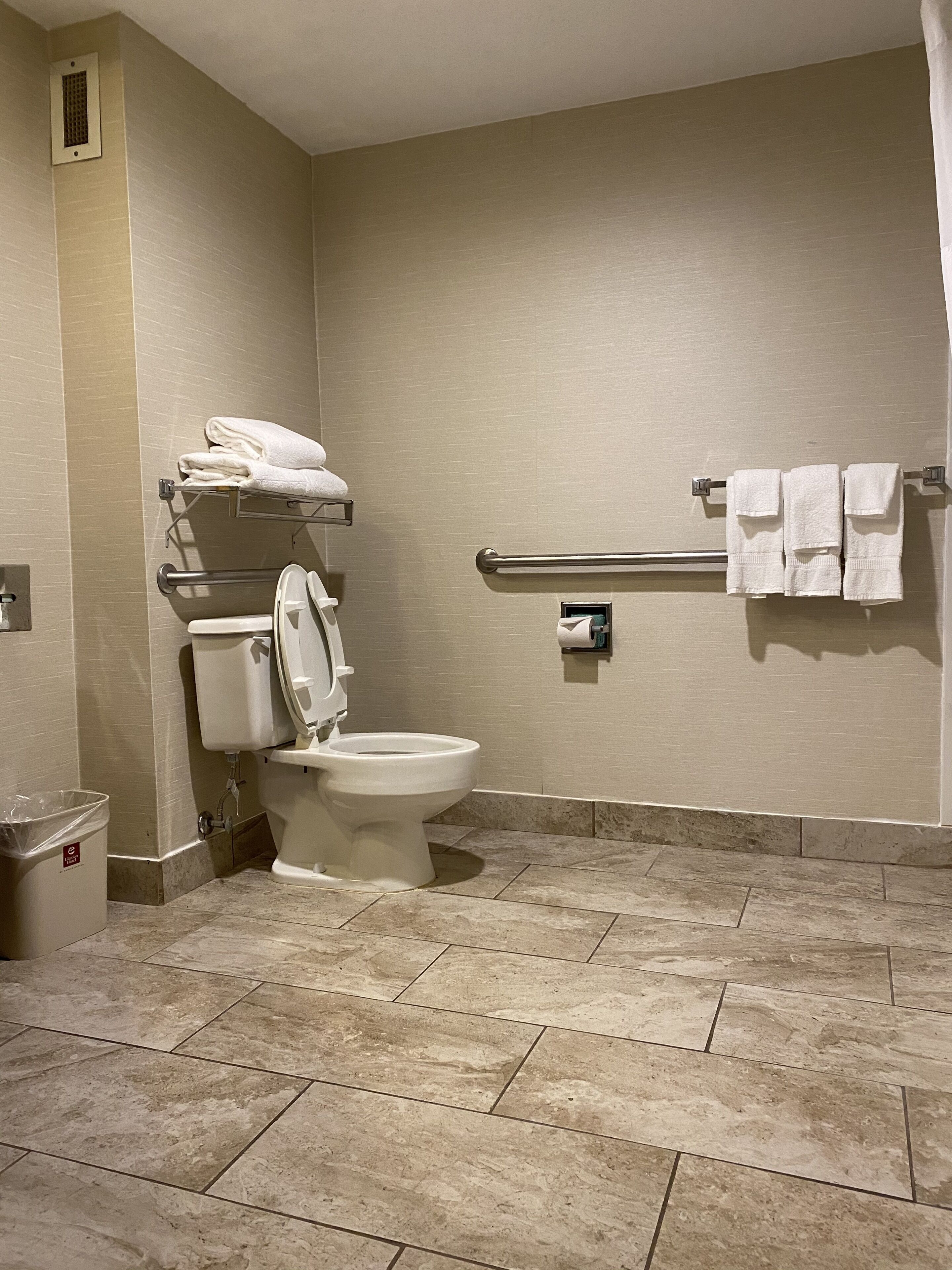 Photo - Clarion Inn & Suites Grand Rapids Airport