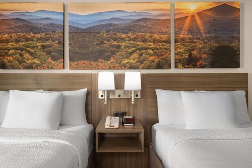 Days Inn by Wyndham Canton