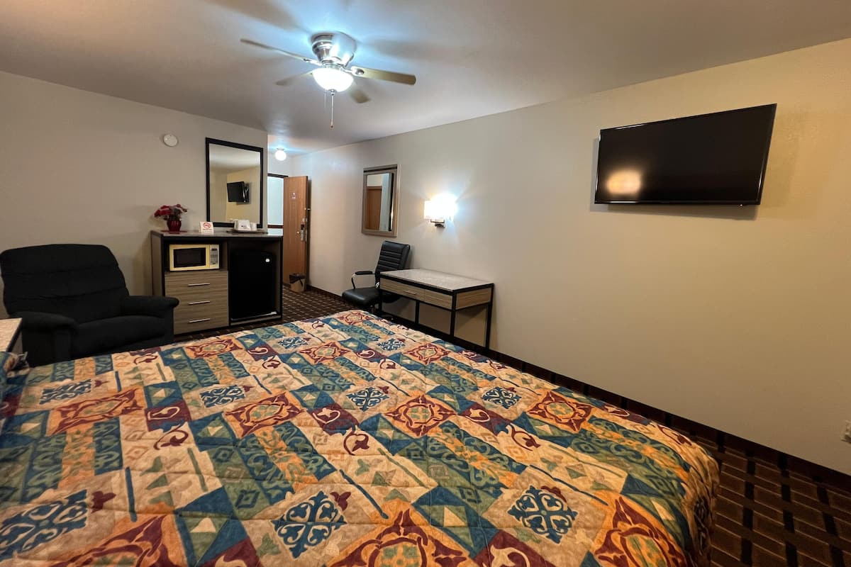 Desk, free WiFi, bed sheets, alarm clocks