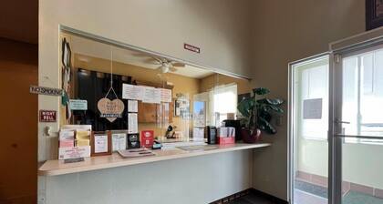 Deluxe Inn Hotel in Nebraska City