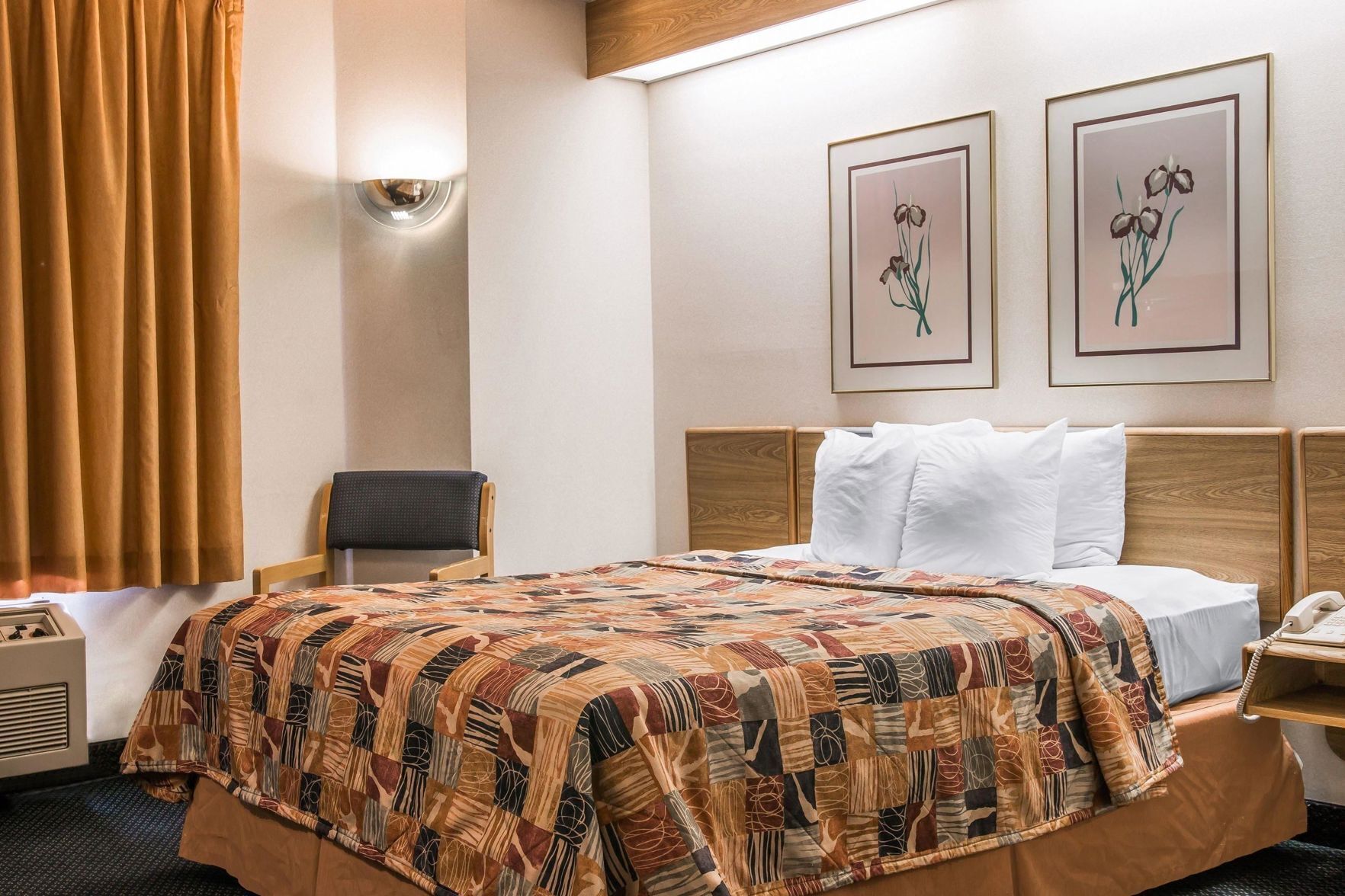 Decoración personalizada, muebles diferentes y escritorio 