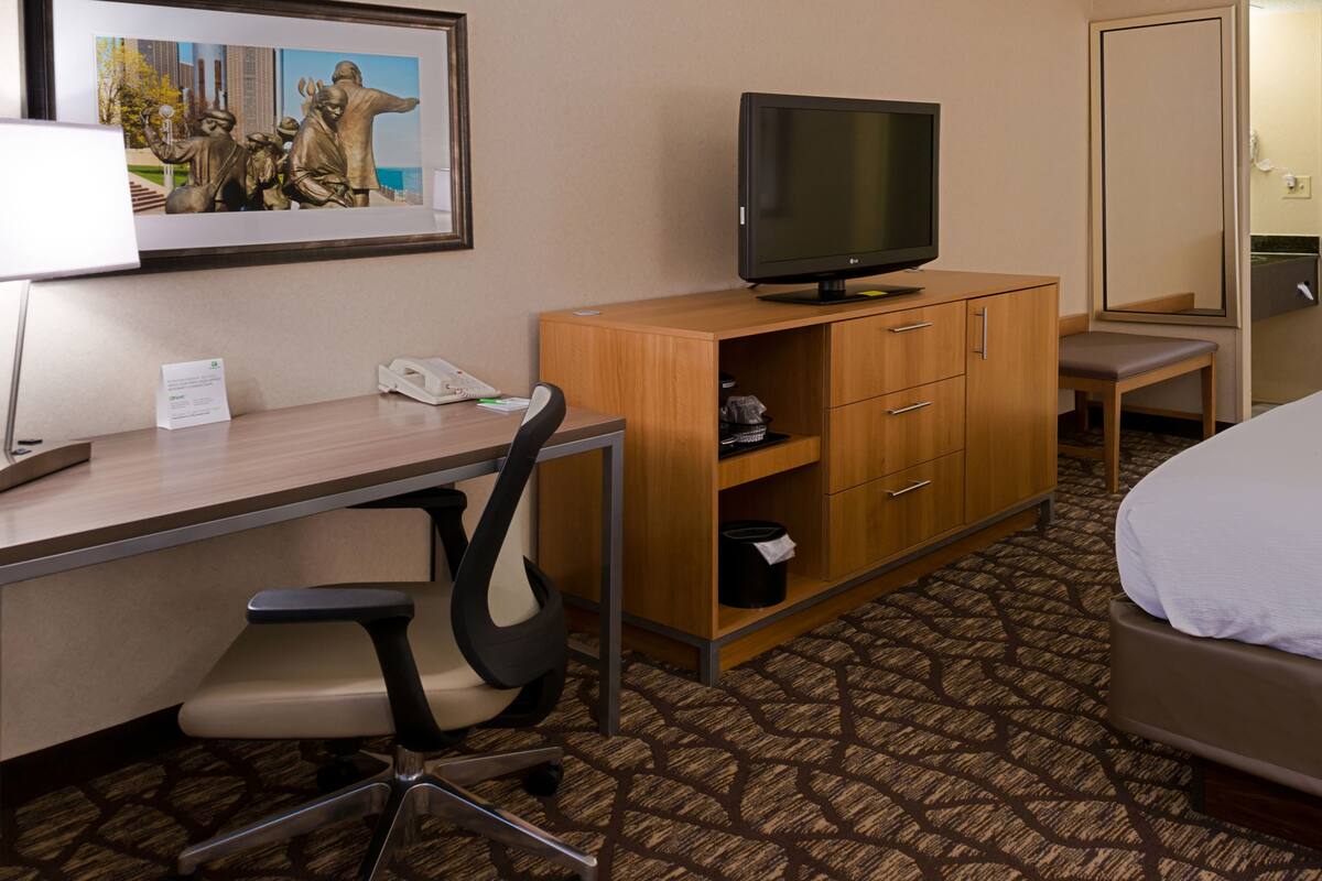 Desk, laptop workspace, iron/ironing board, cribs (free)