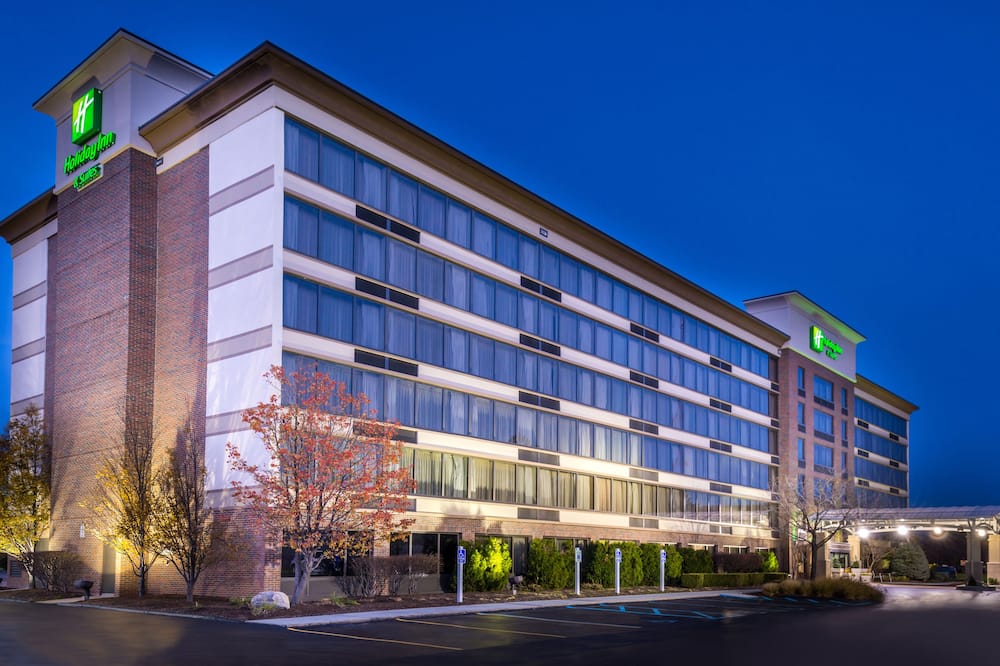 Holiday Inn Hotel & Suites Warren by IHG