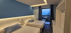 Premium bedding, minibar, in-room safe, desk - Cristina Hotel (Sant'Agnello)