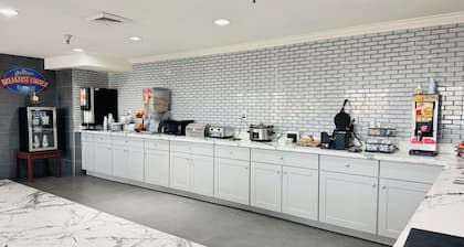Baymont by Wyndham Louisville Airport South