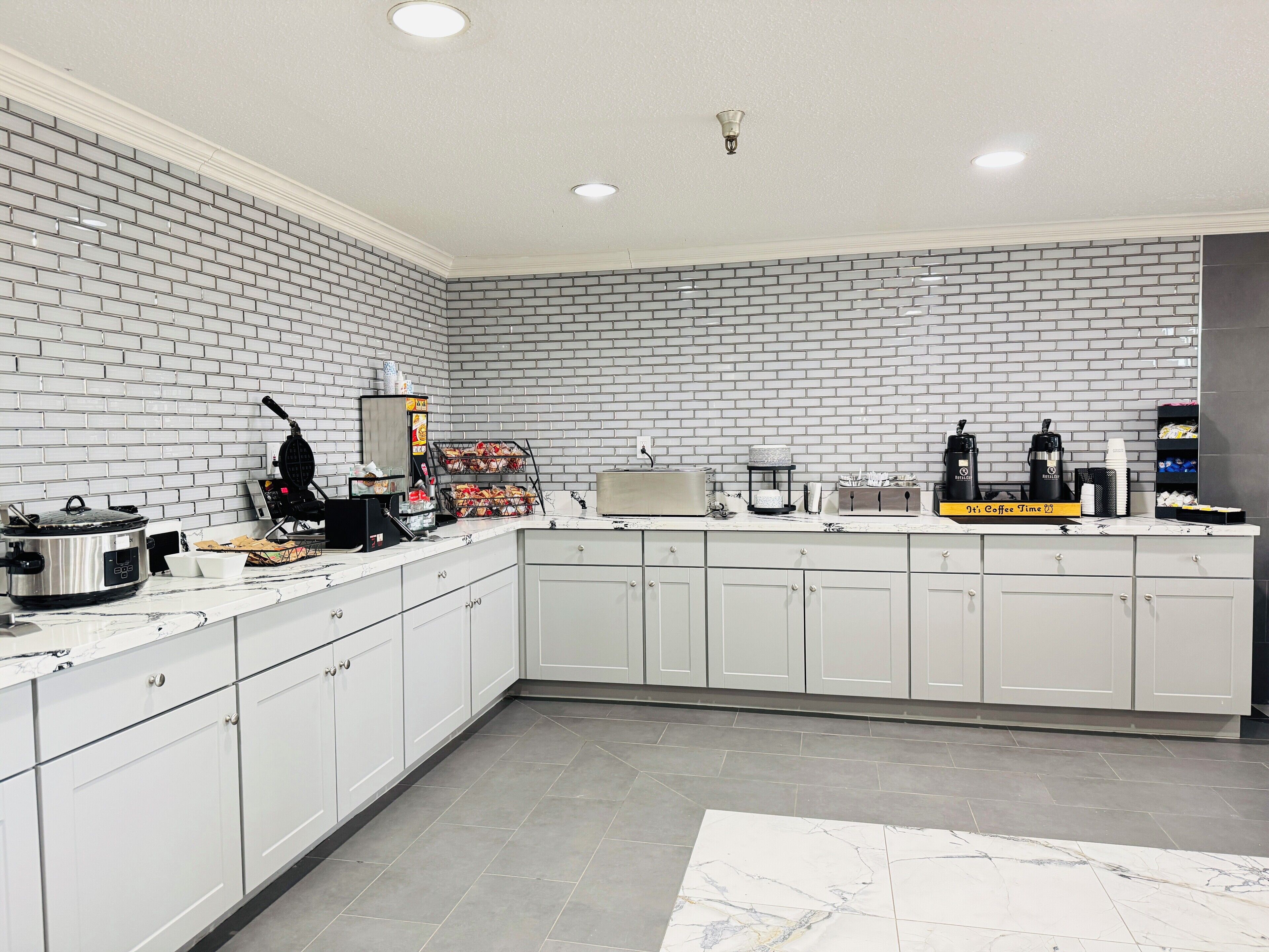 free continental breakfast