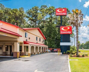 Exterior - Econo Lodge Richmond Hill (Richmond Hill)
