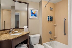 Free toiletries, hair dryer, towels - Four Points by Sheraton Chicago Westchester/Oak Brook (Westchester)