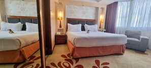 Panoramic Suite | 1 bedroom, Egyptian cotton sheets, premium bedding, in-room safe