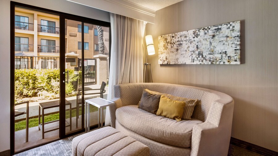 Sonesta Select Huntington Beach Fountain Valley